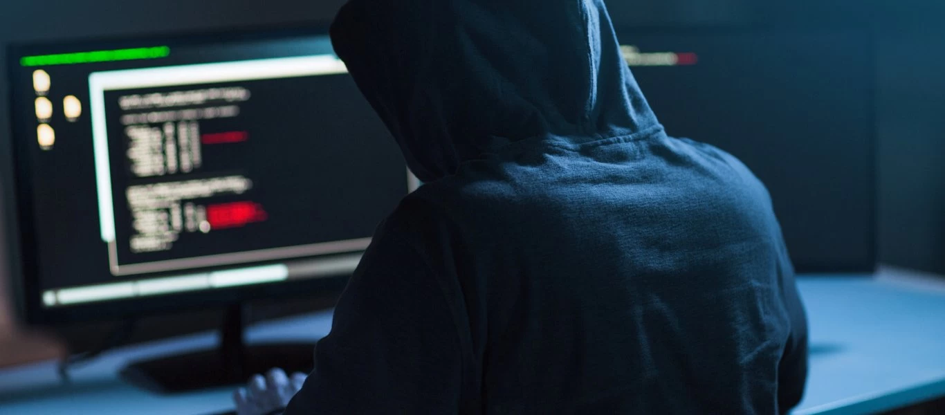 Microsoft: «Ρώσοι, Κινέζοι και Ιρανοί χάκερ προσπαθούν να κατασκοπεύσουν συνεργάτες του Τραμπ και του Μπάιντεν»